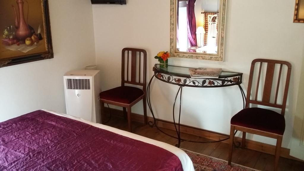 L' Esterlanges Suite Famille 2 Chambres 4 Personnes Proche Puydufou Saint-Vincent-Sterlanges エクステリア 写真